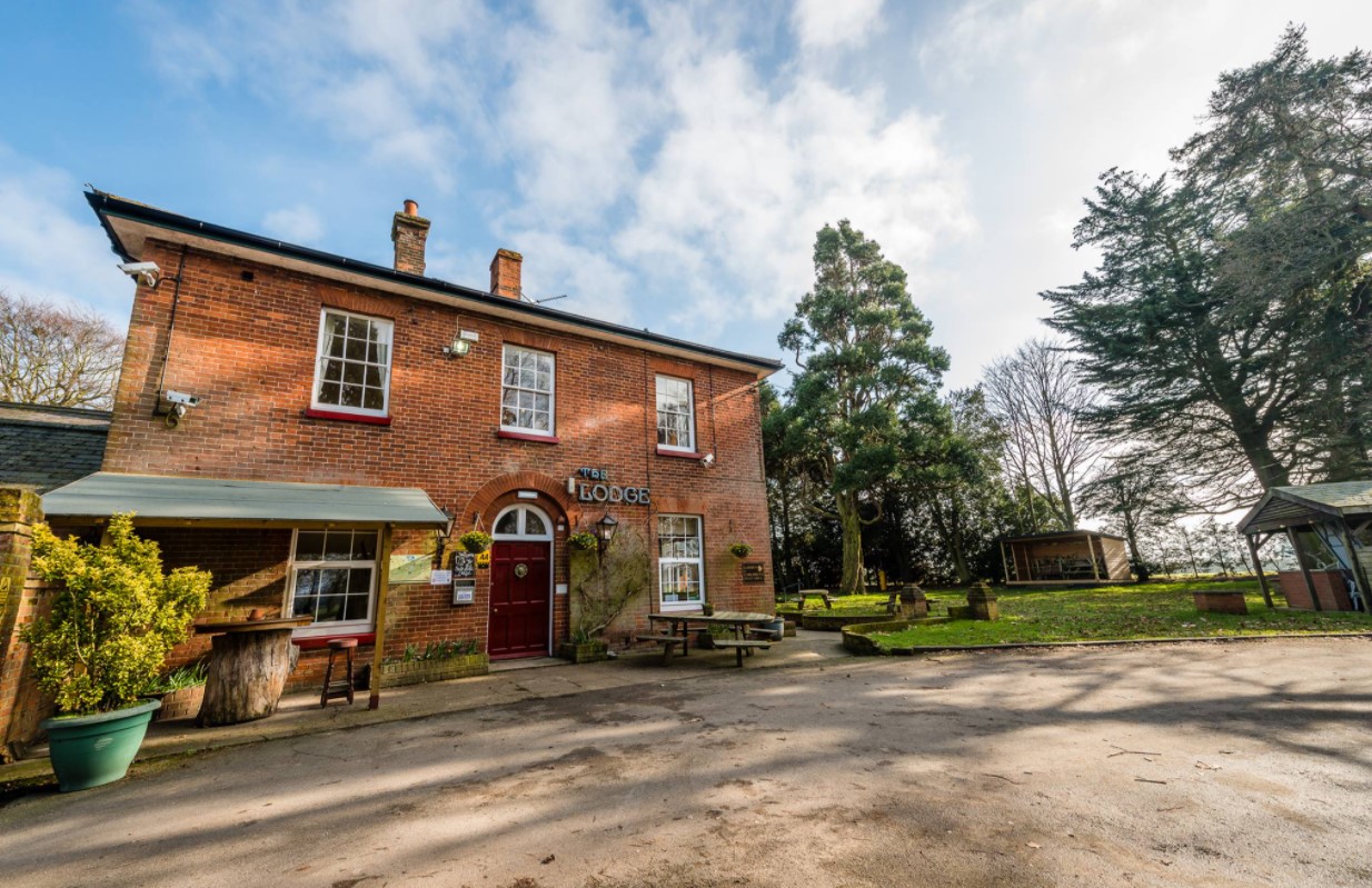Magnificent Seven Bed Hotel on the Norfolk Broads for Sale with Sidney Phillips