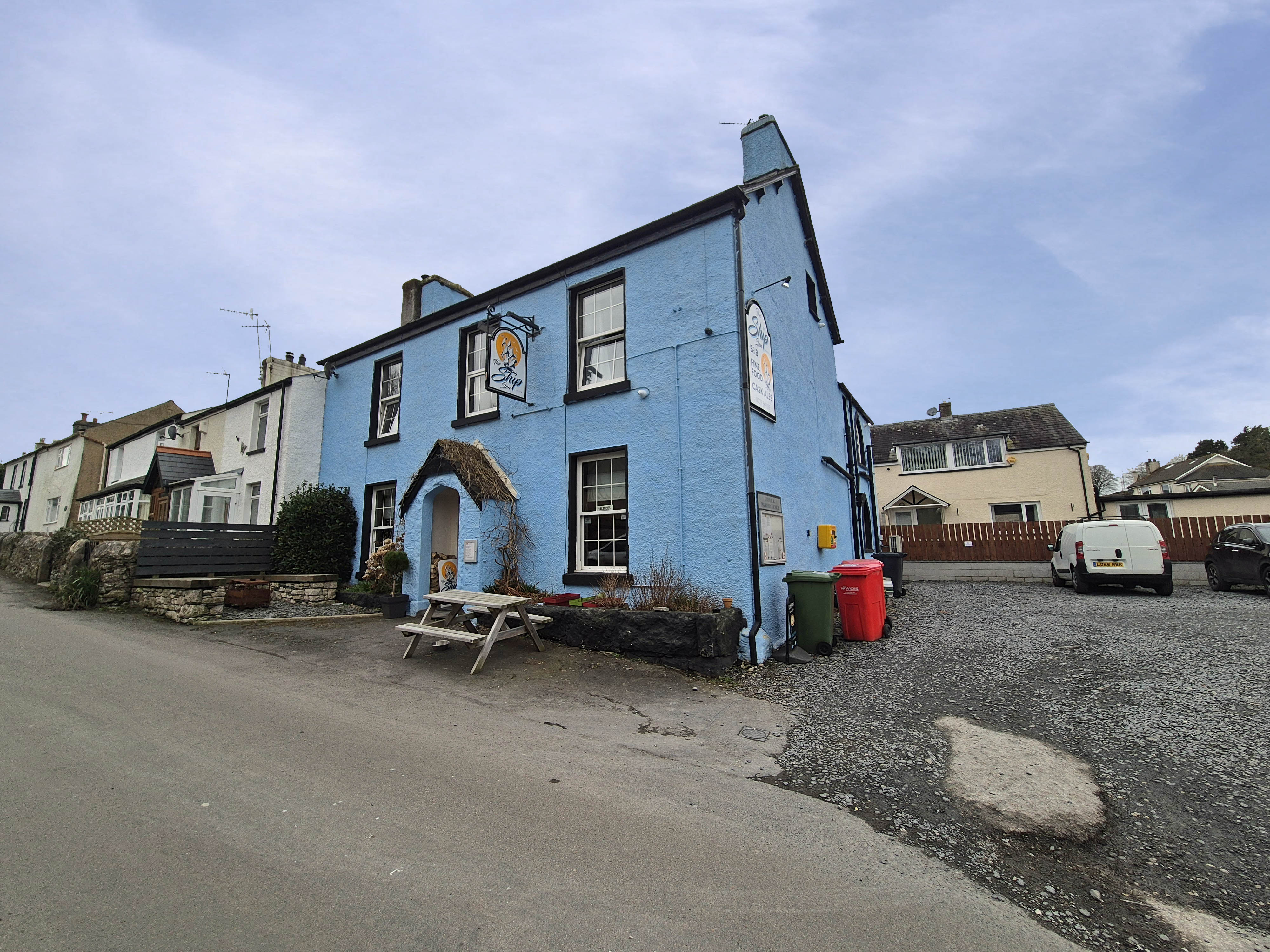 Public house with letting rooms for sale in sunning coastal location