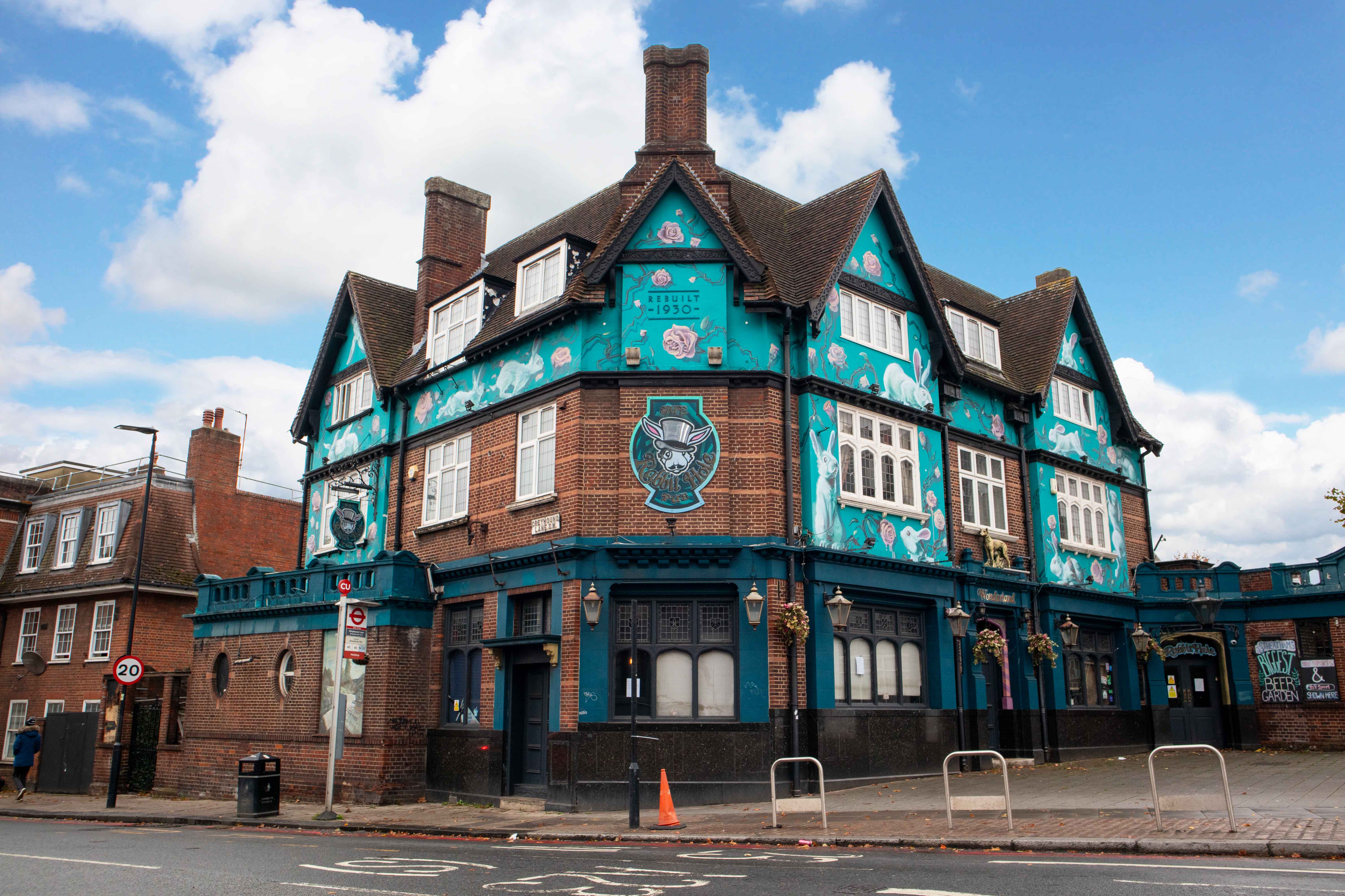 Substantial pub in London with 12 bedrooms for sale