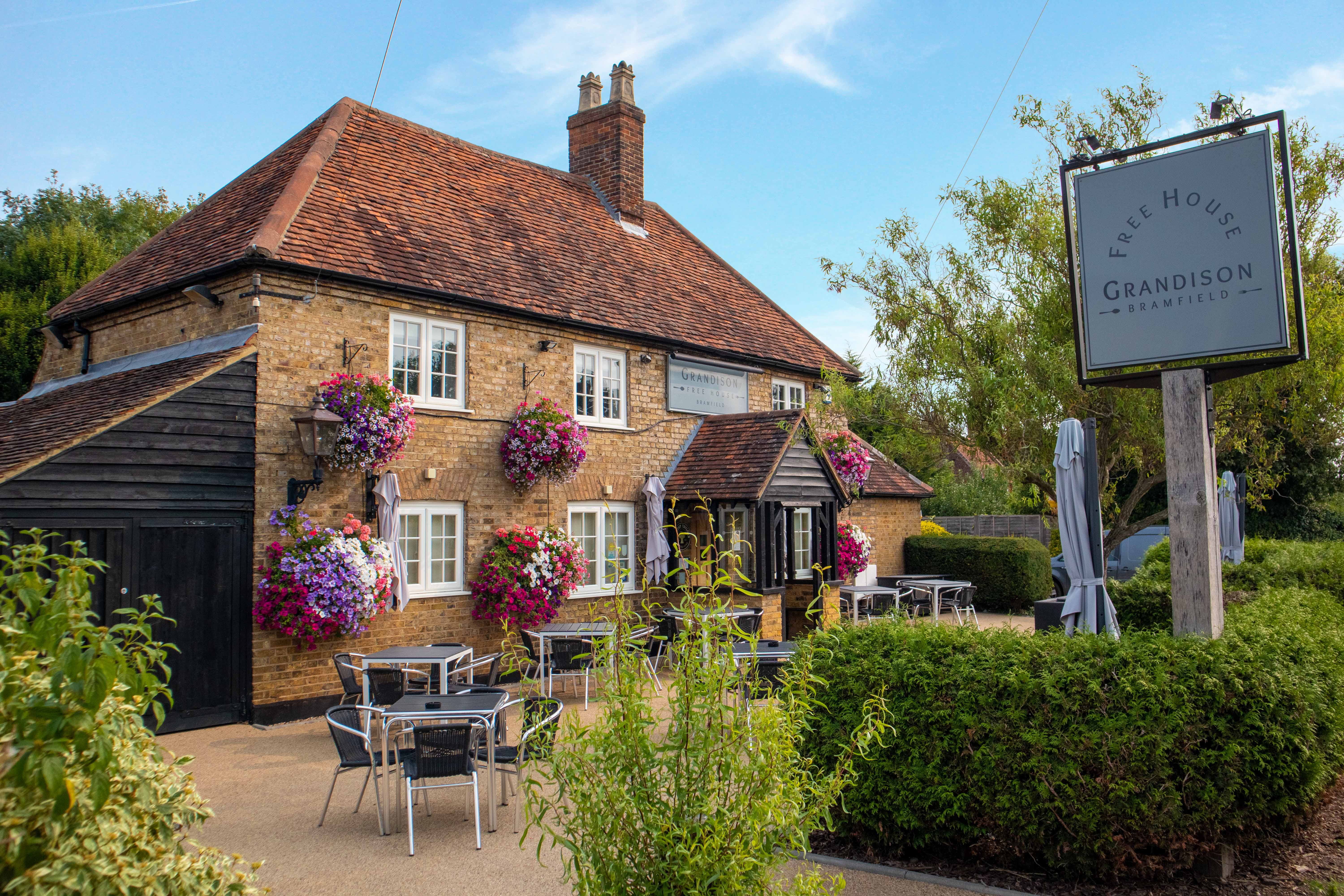 Immaculate Hertfordshire pub for sale