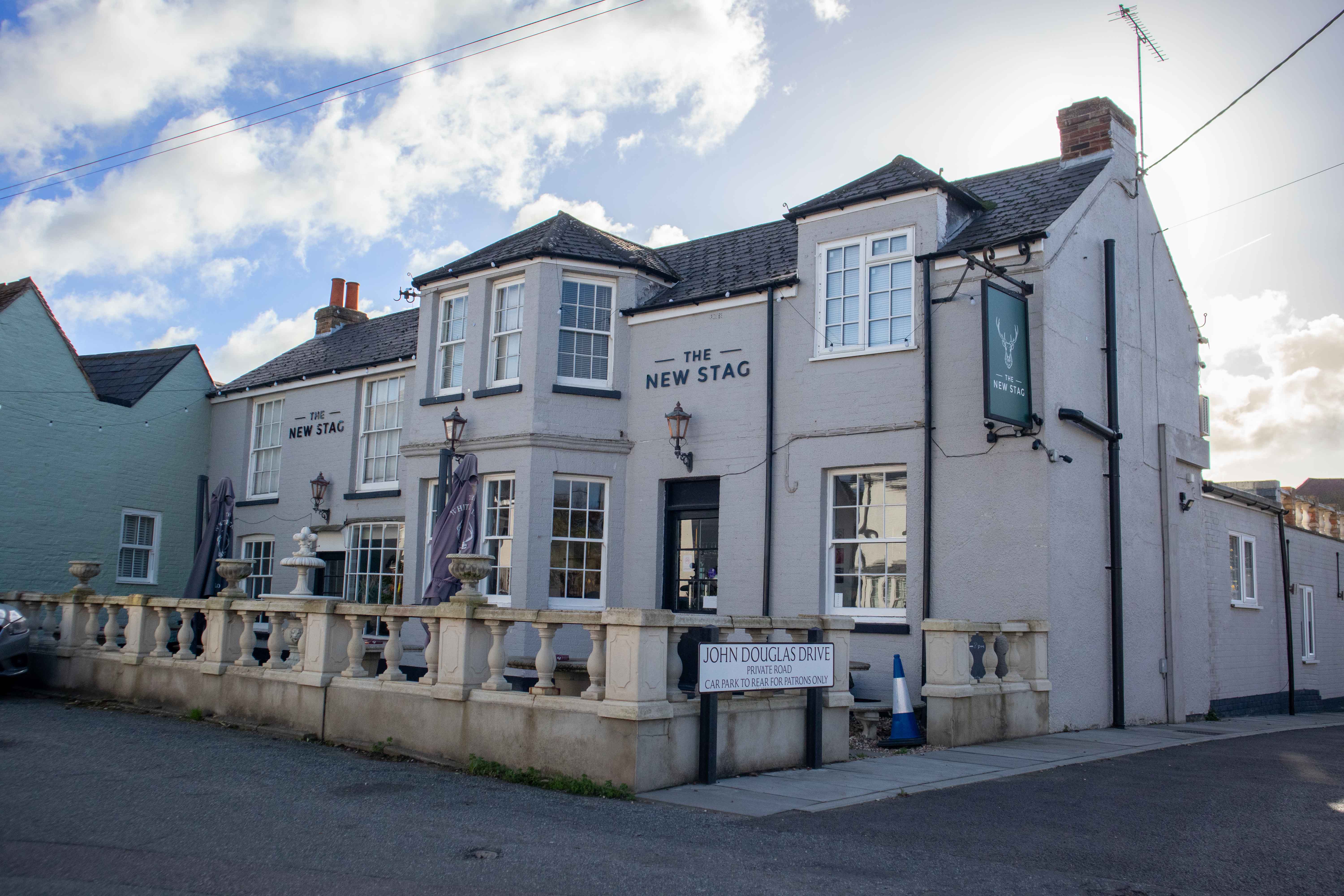 Lock-up pub to let in Kent