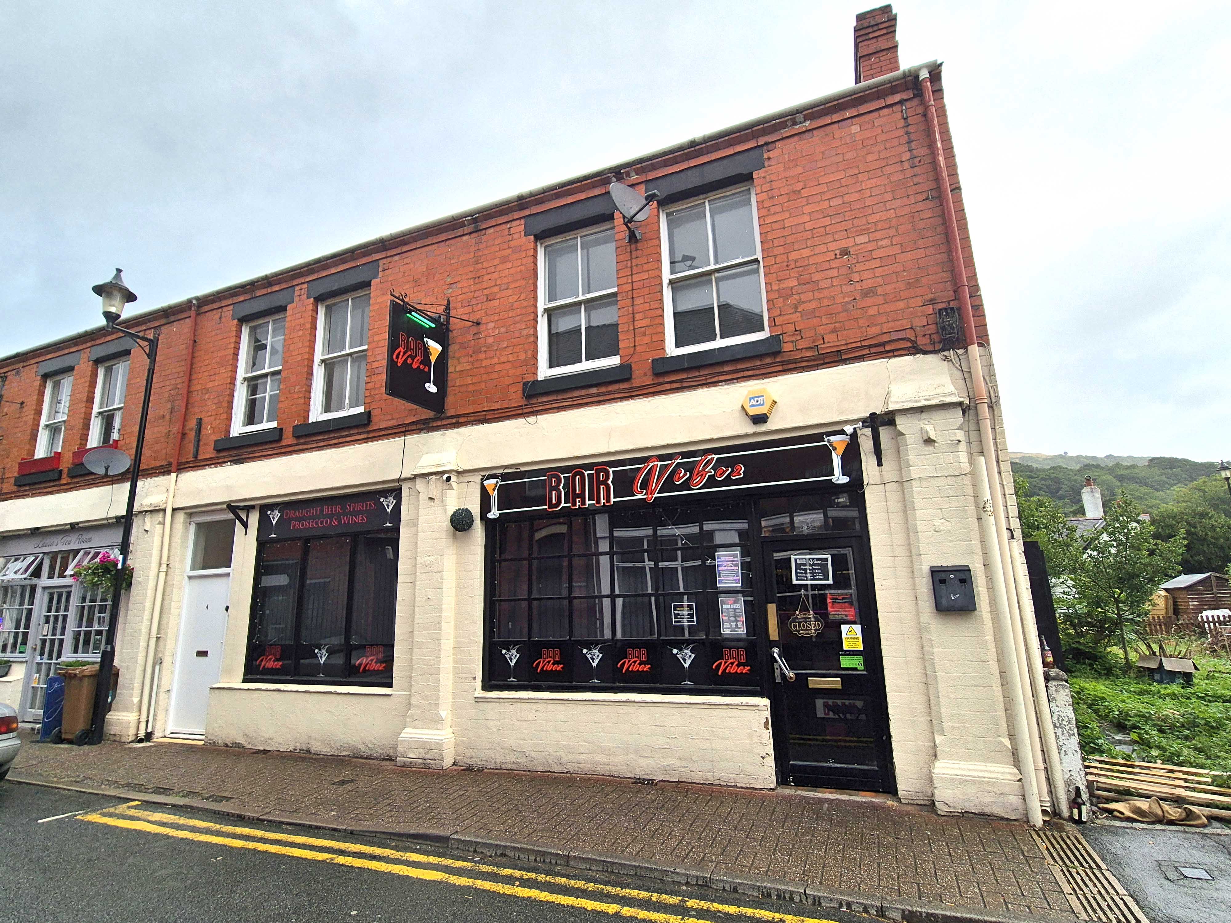 Cocktail bar in popular North Wales tourist town for sale