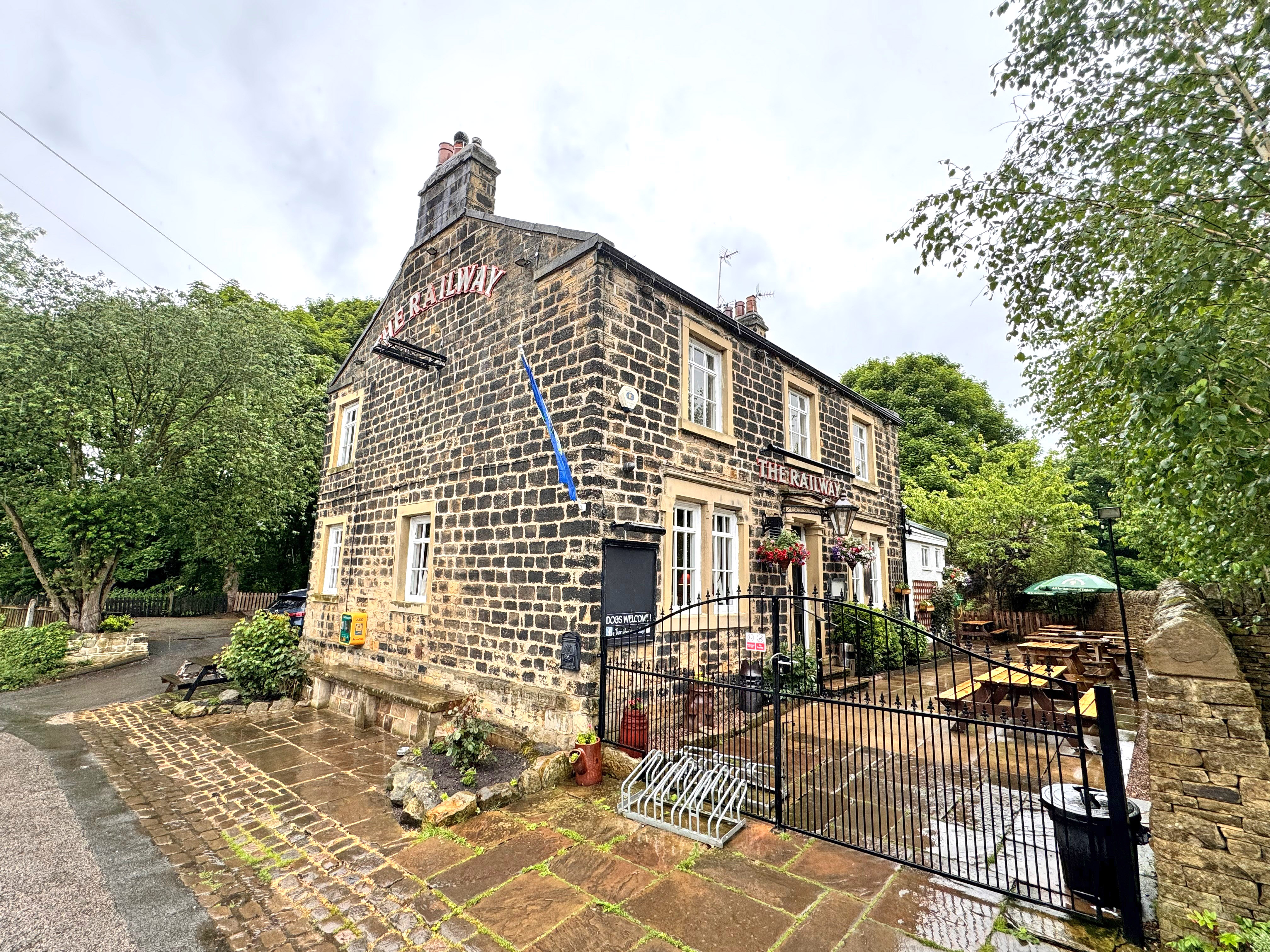 North Leeds village pub sold