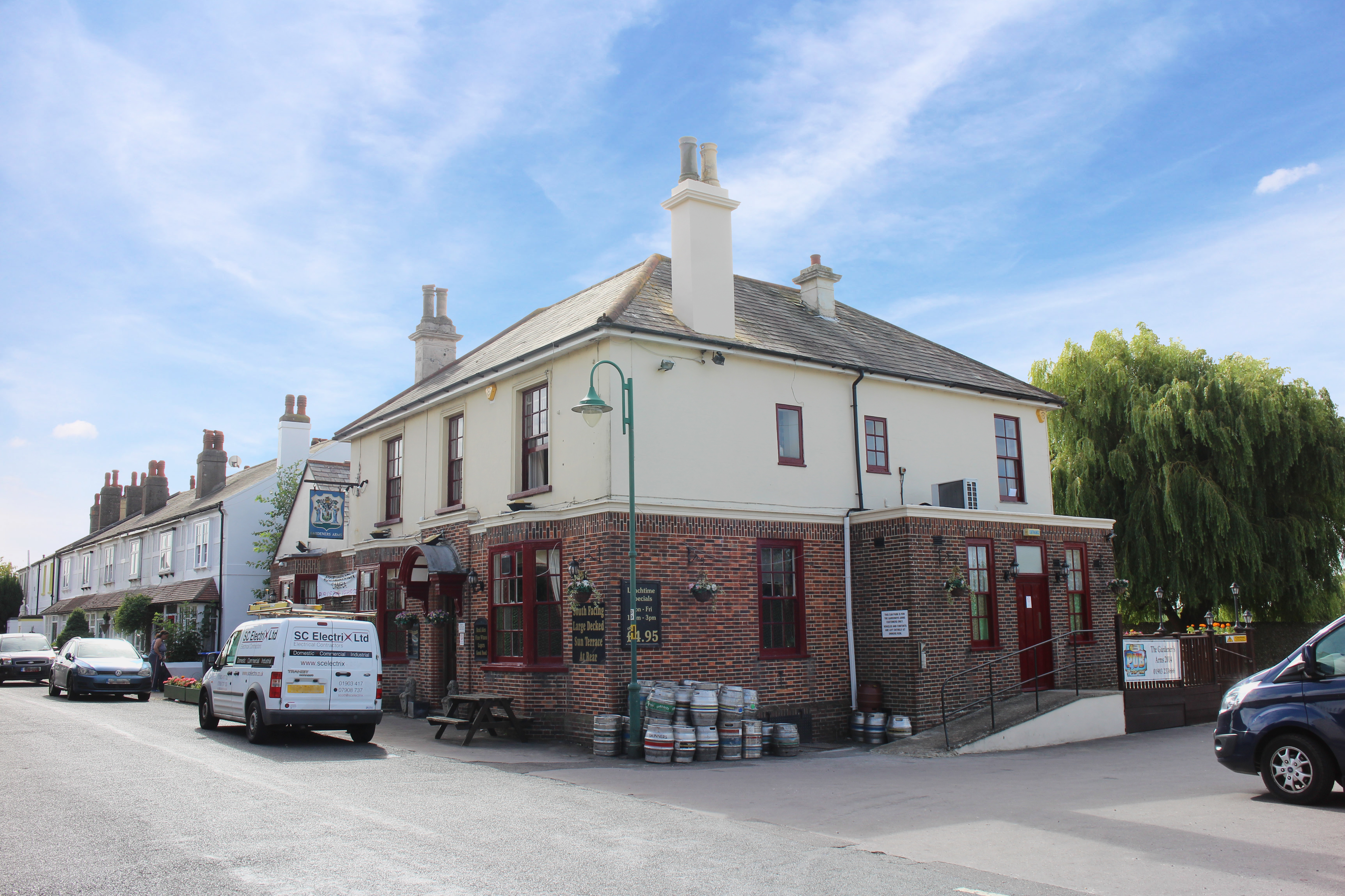 Opportunity to take a new free-of-tie lease at nil premium in West Sussex