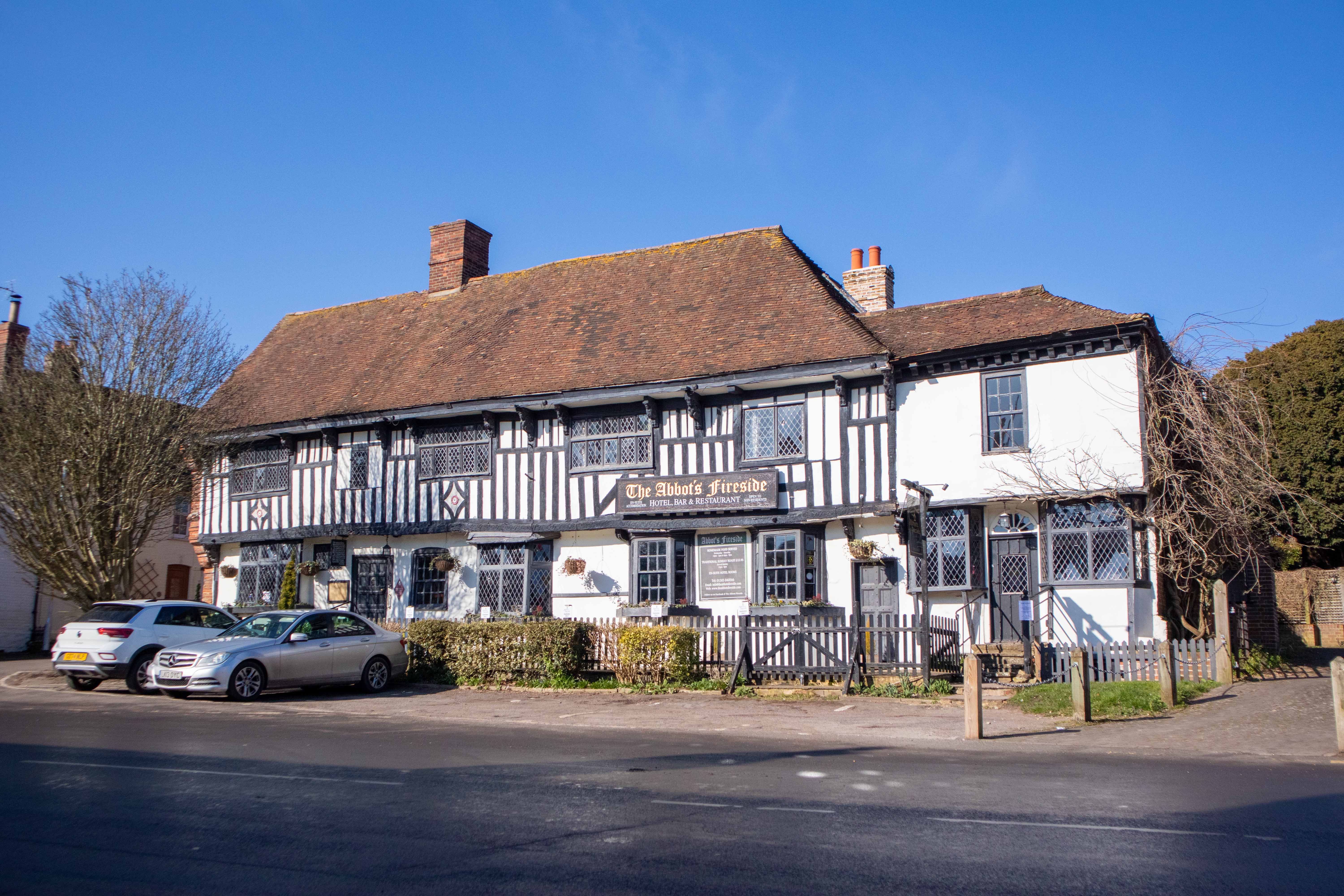 Unique pub, restaurant and hotel in Kent sold
