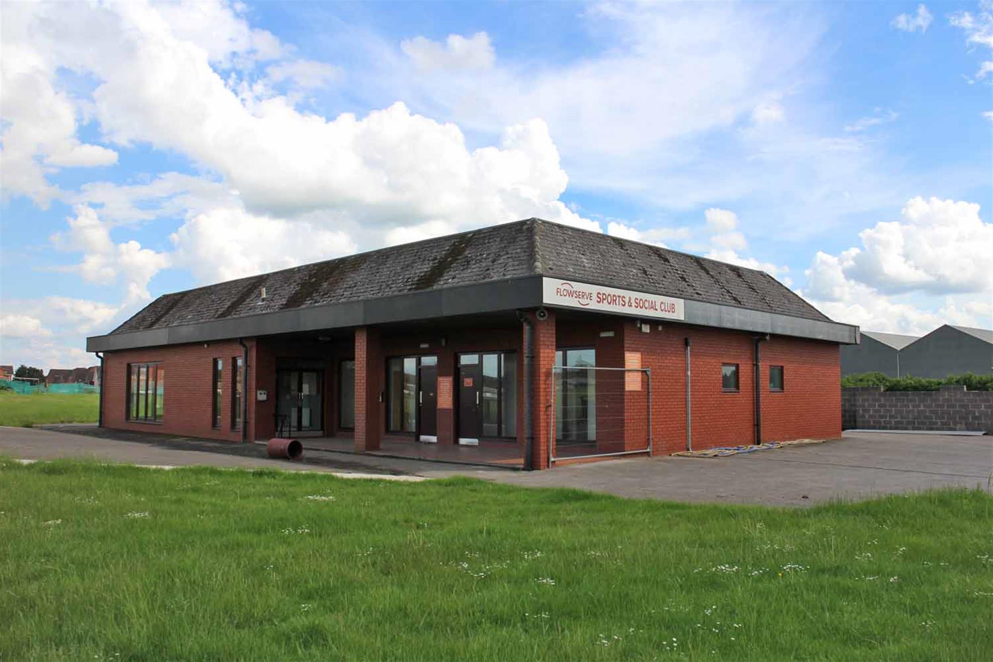 NOTTINGHAMSHIRE - 8.5 ACRE FOOTBALL GROUND, BOWLS GREEN AND SOCIAL CLUB