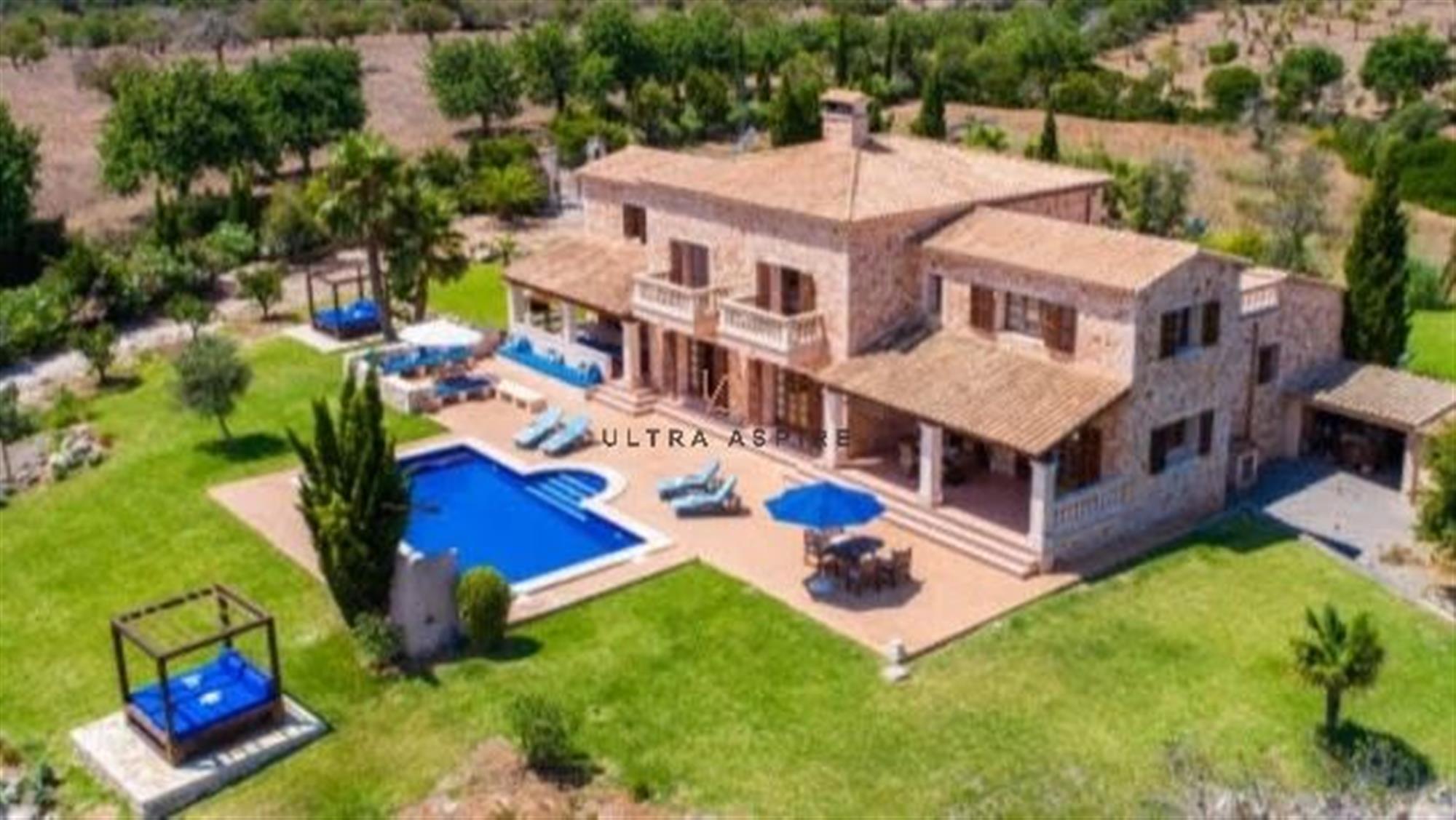 PORTO CRISTO - INCREDIBLE AND PROFITABLE FINCA BUSINESS