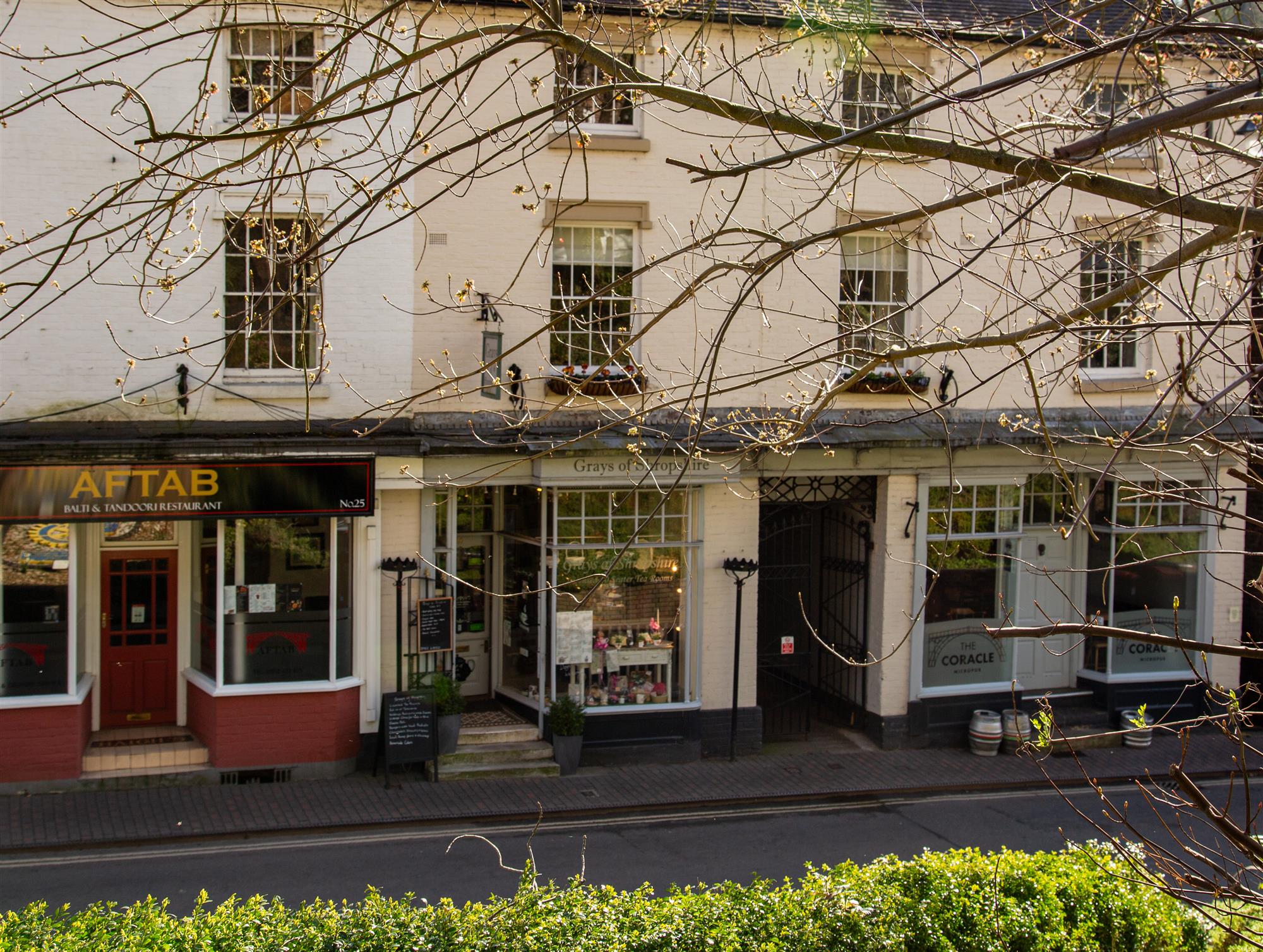 SHROPSHIRE – OUTSTANDING LICENSED TEA ROOM WITH LETTING ACCOMMODATION AT THE HEART OF UNESCO WORLD HERITAGE SITE