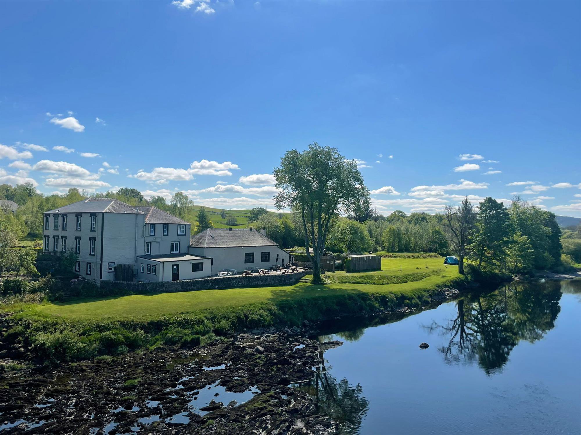 KIRKCUDBRIGHTSHIRE - 12 BEDROOM RIVERSIDE HOTEL & RESTURANT WITH CAMPSITE