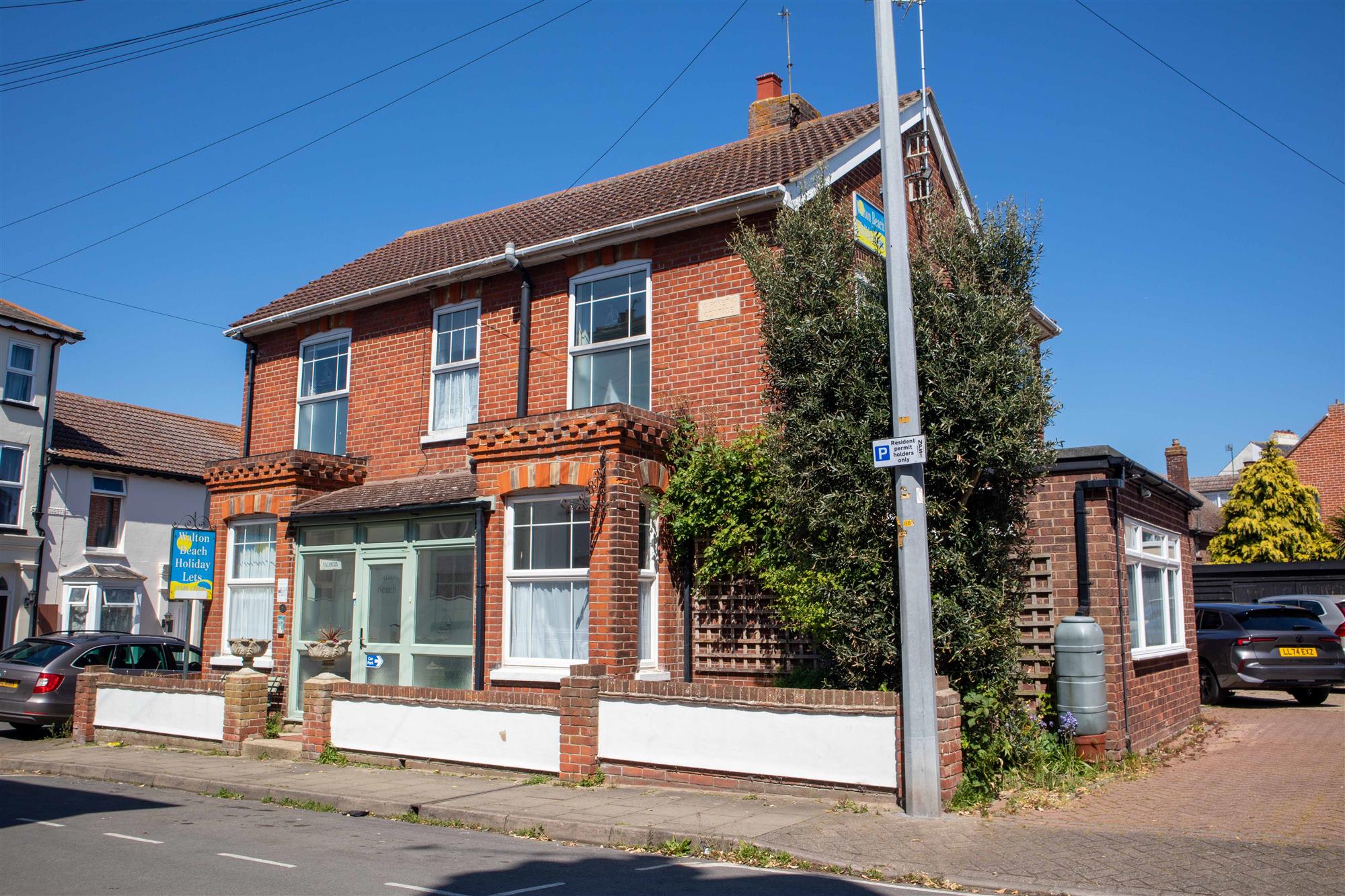 ESSEX - SEVEN BEDROOM PROPERTY/HOLIDAY LET