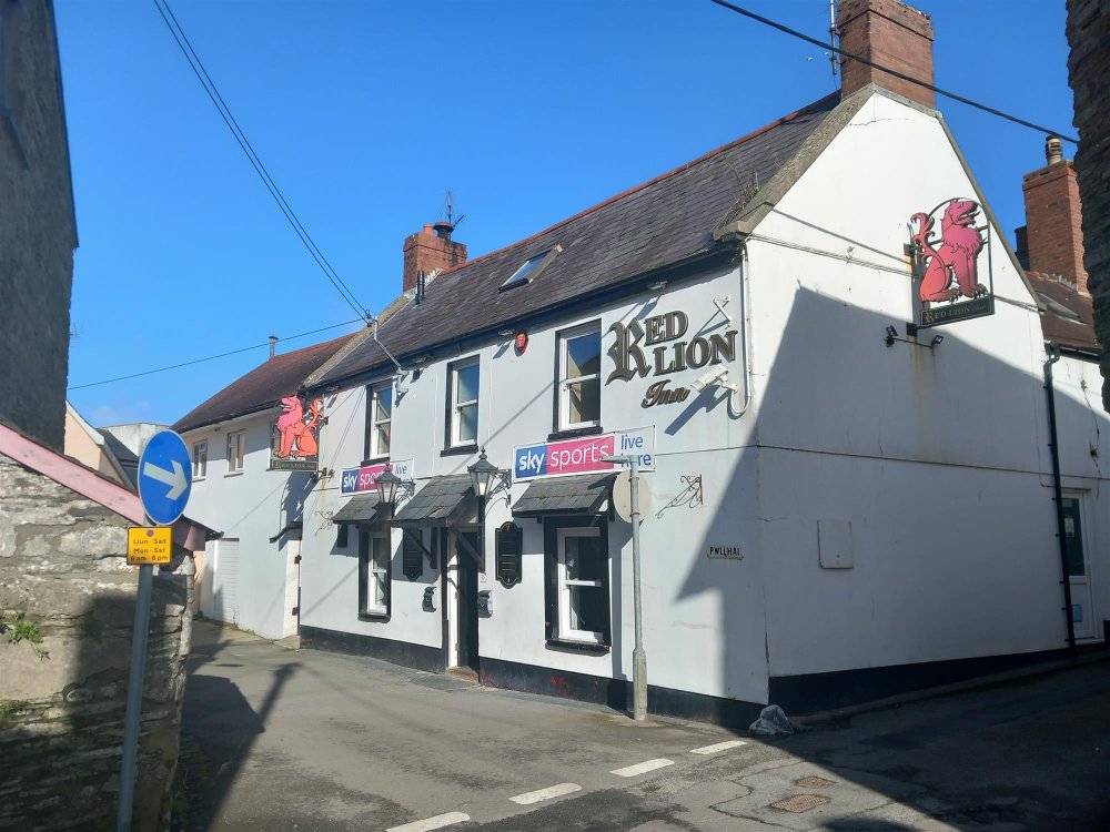 CARDIGAN – CHARACTER TOWN CENTRE PUBLIC HOUSE WITH 4 QUALITY LETTING BEDROOMS