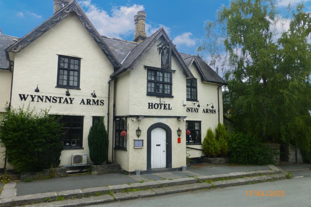 POWYS - SUBSTANTIAL VILLAGE CENTRE PUBLIC HOUSE BEING HUB OF COMMUNITY AND HUGE POTENTIAL TO REINSTATE 7 LETTING BEDROOMS