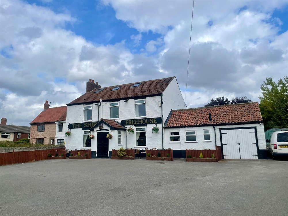 EAST YORKSHIRE - VILLAGE PUB AND RESTAURANT