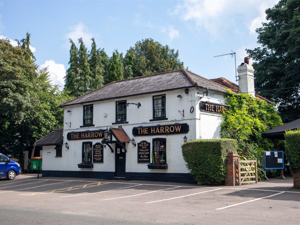 SURREY - HIGH TURNOVER REFURBISHED PUB