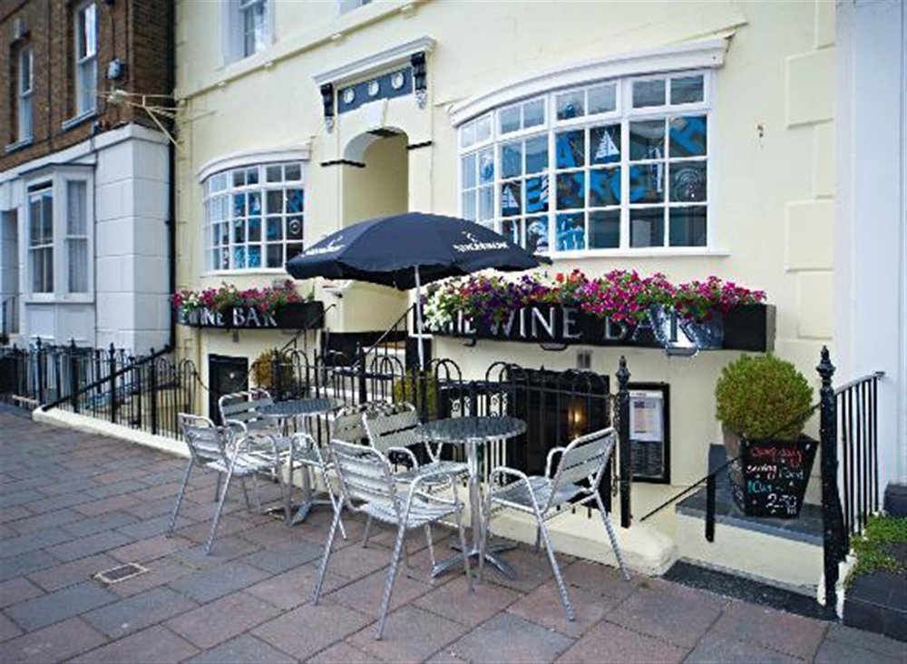 KENT - POPULAR WINE BAR & RESTAURANT