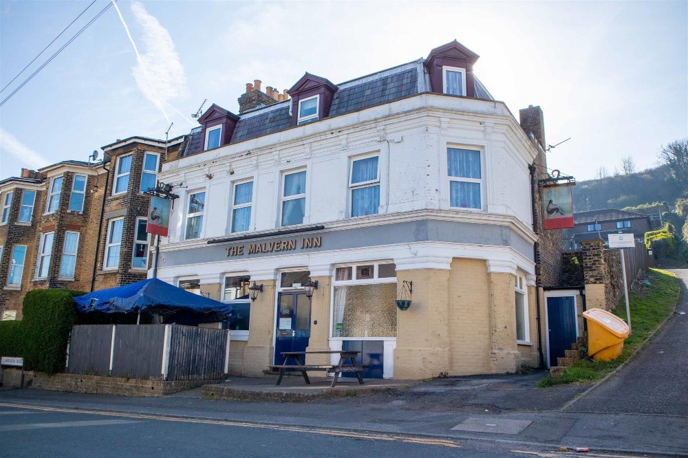 PRICED FOR QUICK SALE: KENT - PUBLIC HOUSE WITH PLANNING PERMISSION FOR RETAIL CONVERSION