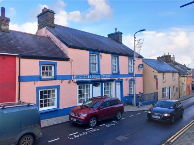 PEMBROKESHIRE - COASTAL TOWN CENTRE PUBLIC HOUSE WITH DEVELOPMENT PLOT FOR 3 BEDROOM HOUSE