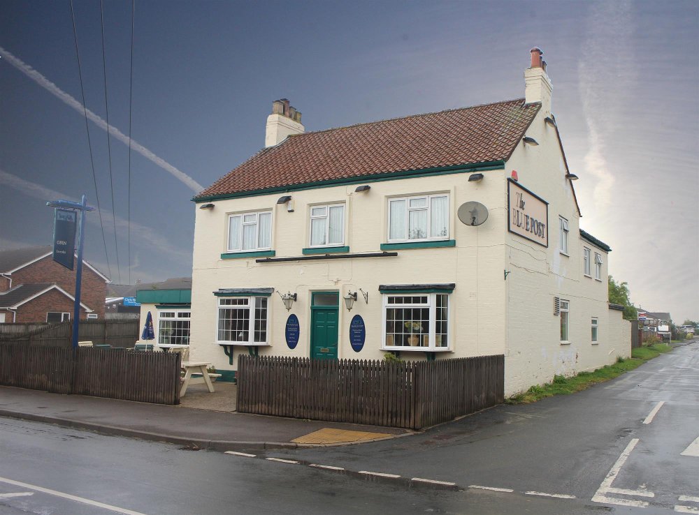 EAST YORKSHIRE WOLDS - SUCCESSFUL COMMUNITY PUB/RESTAURANT