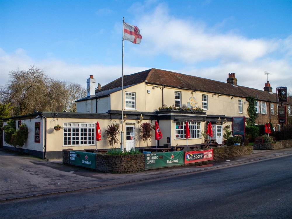 BUCKINGHAMSHIRE - FAMILY FRIENDLY PUB & VENUE