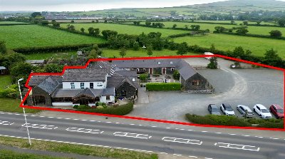 PEMBROKESHIRE - 15TH CENTURY COACHING INN WITH SIX QUALITY EN SUITE LETTING BEDROOMS and CAMPING PITCHES