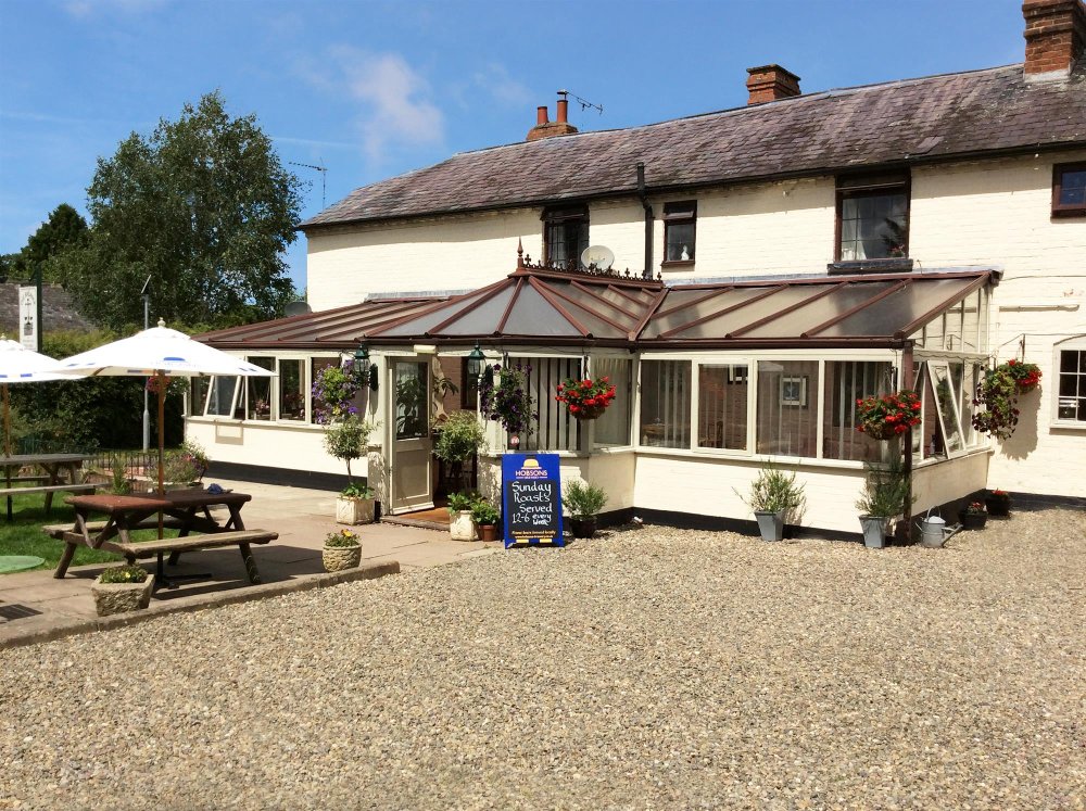 BALANCE INN LUSTON LEOMINSTER HEREFORDSHIRE HR6 0EB