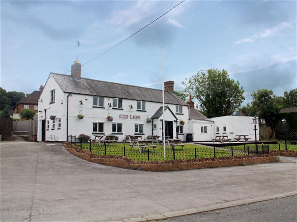 WARWICKSHIRE - CHARMING VILLAGE PUB & RESTAURANT 