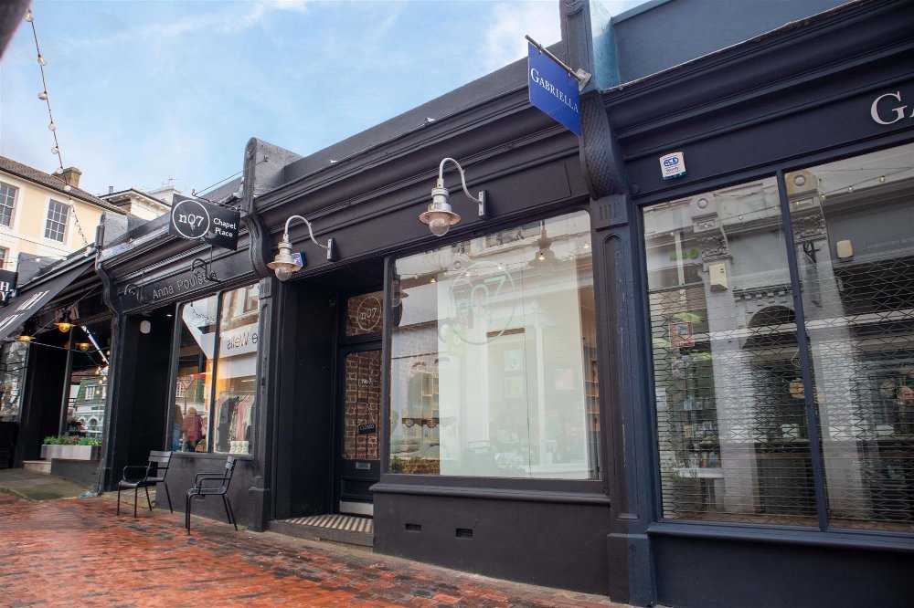 KENT - RARE OPPORTUNITY IN CENTRAL TUNBRIDGE WELLS
