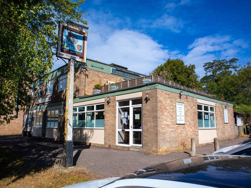 HAMPSHIRE - PURPOSE BUILT COMMUNITY PUB