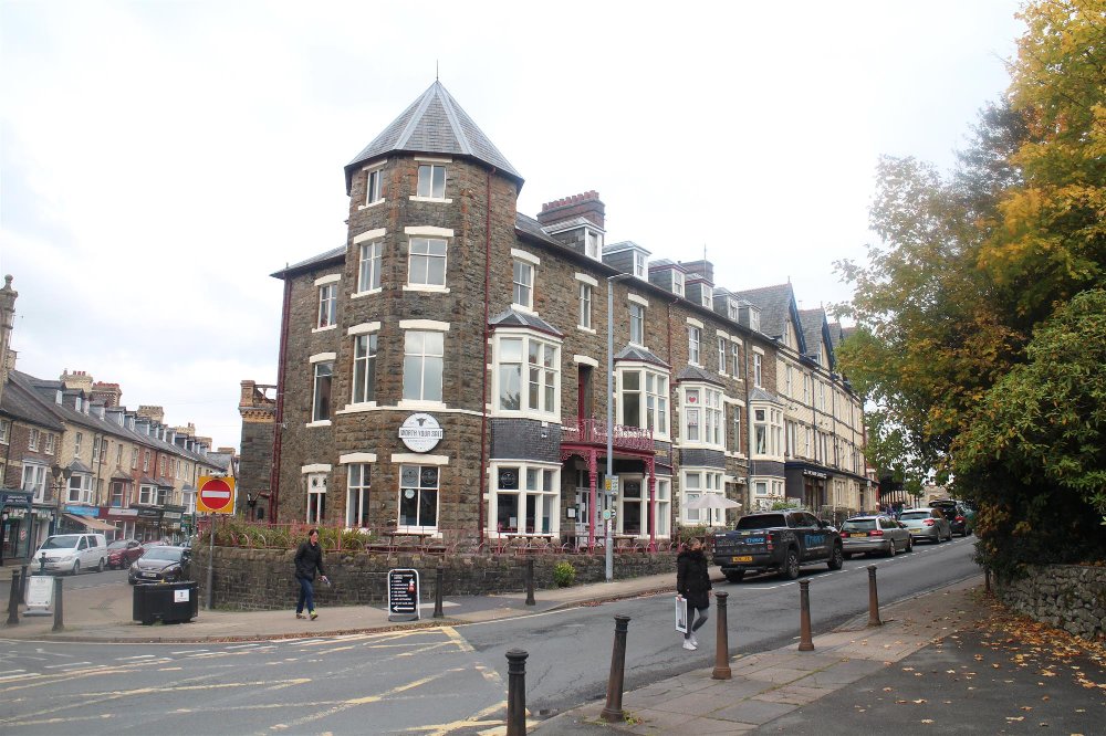 MID WALES - SPA TOWN VENUE