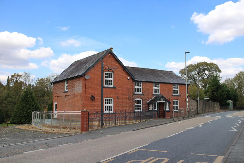 POWYS - RECENTLY RENOVATED PUBLIC HOUSE SET IN 2.6 ACRE RIVERSIDE PLOT