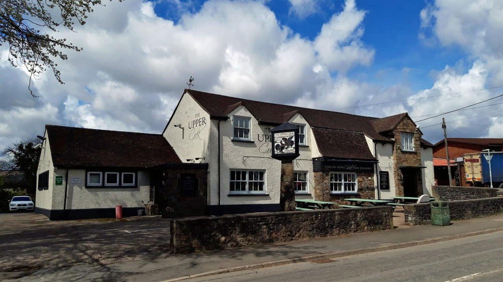 GWENT - HIGH TRADING SUBURBAN PUBLIC HOUSE