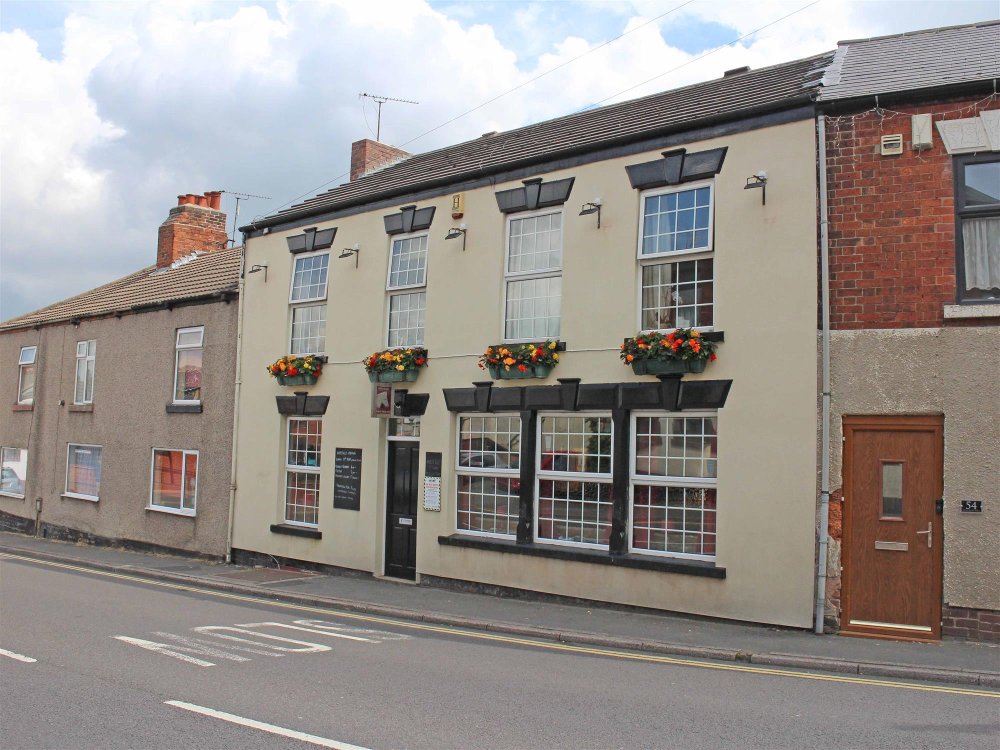 DERBYSHIRE - 100% WET LED PUB CLOSE TO TOWN CENTRE