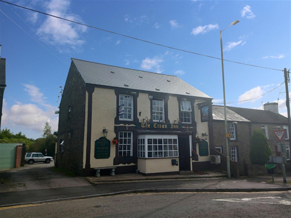 SOUTH WALES - HIGHLY PROFITABLE TRADITIONAL VILLAGE PUB