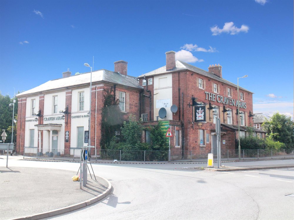 SHROPSHIRE - SUBSTANTIAL GEORGIAN INN