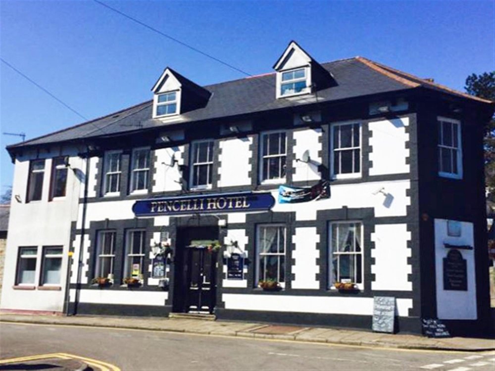 PENCELLI HOTEL, TREORCHY, GLAMORGAN  CF42 6HL