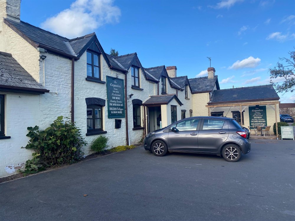 MONMOUTHSHIRE - AFFLUENT WYE VALLEY FREE HOUSE