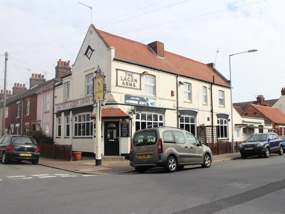 GREAT YARMOUTH - WET LED PUB IN RESIDENTAL AREA