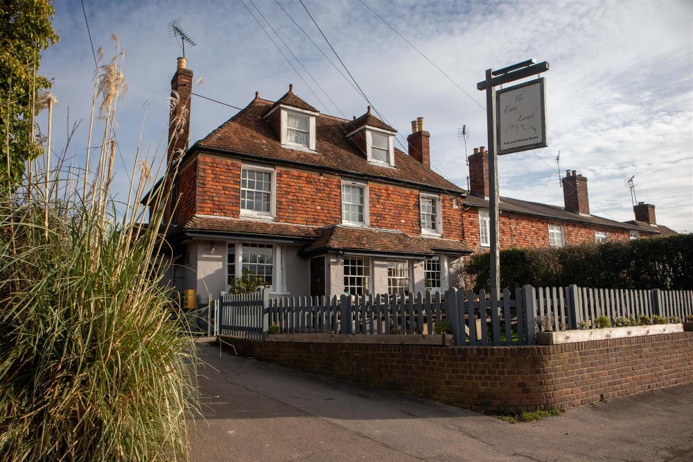 KENT - CHARMING COUNTRY PUB & RESTAURANT