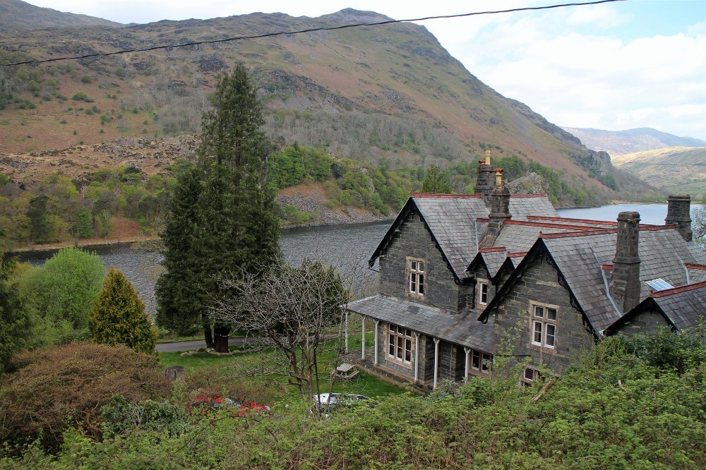 GWYNEDD - VICTORIAN MANSION SET IN 42 ACRES OF LAND IN SNOWDONIA NATIONAL PARK FOR SALE BY PUBLIC AUCTION ON 26TH JUNE 2026