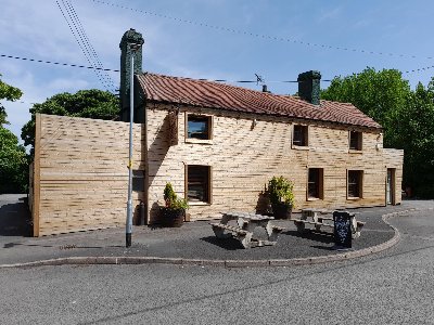 TELFORD - WELL ESTABLISHED THEMED PUB AND RESTAURANT IN BUSY CENTRAL LOCATION