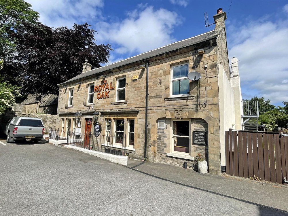 DURHAM - SUPERB VILLAGE PUB
