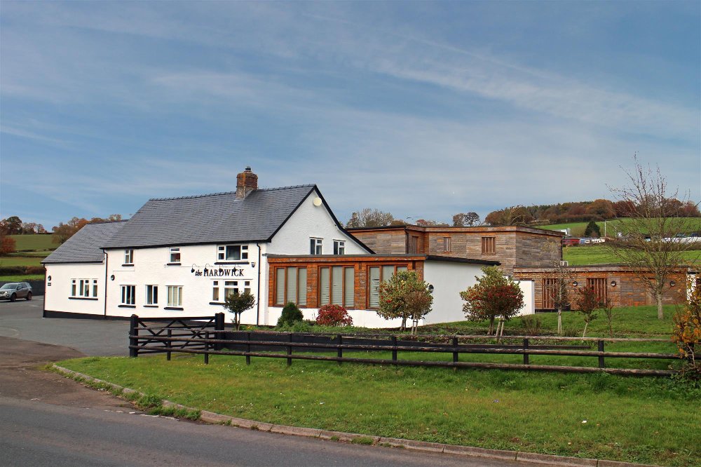 MONMOUTHSHIRE - AWARD WINNING GASTRO PUB AND RESTAURANT