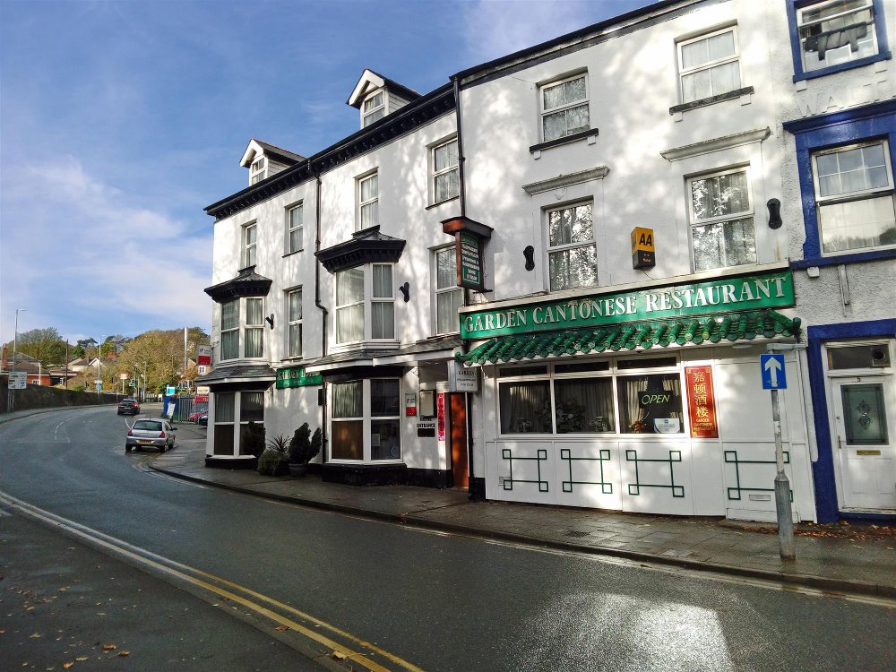 GWYNEDD – AWARD WINNING RESTAURANT & HOTEL