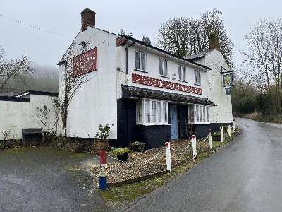 WILTSHIRE - VILLAGE FREE HOUSE WITH LETTING POTENTIAL