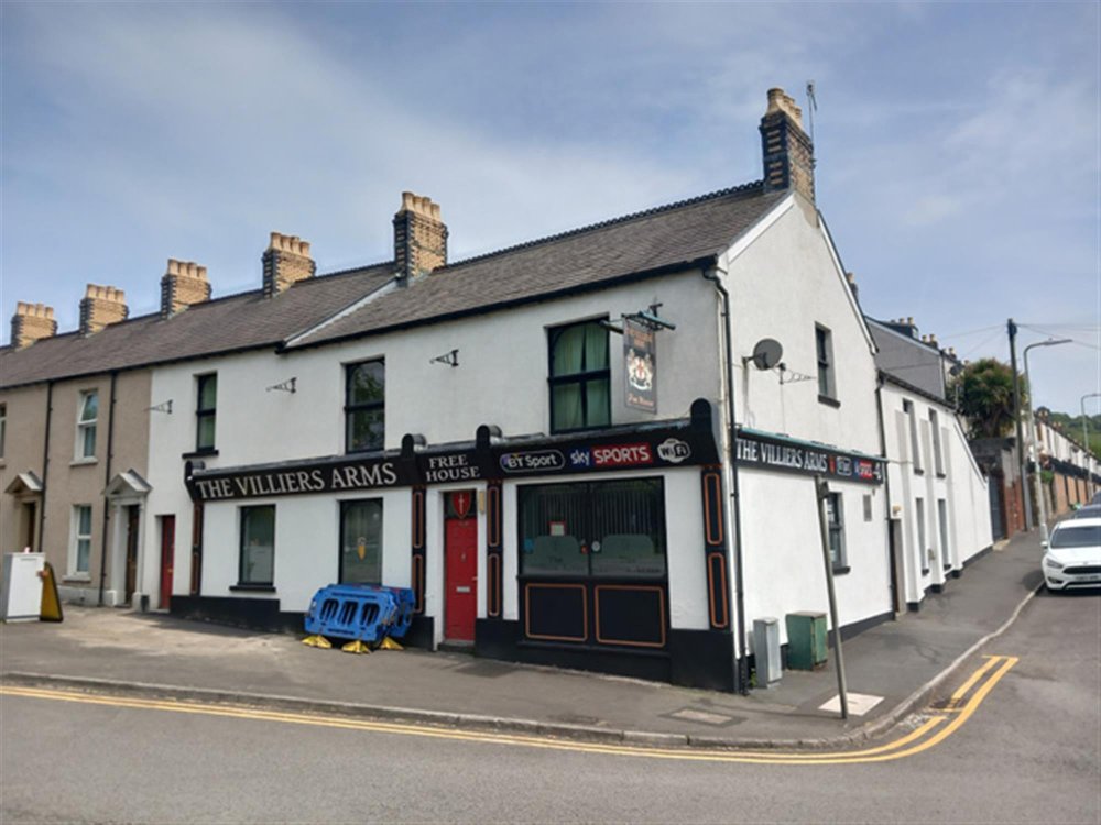 SWANSEA CITY - TRADITIONAL WET-LED PUB IN DENSELY POPULATED CITY CENTRE SUBURB