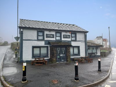 CARMARTHENSHIRE - WELL APPOINTED VILLAGE PUB and RESTAURANT