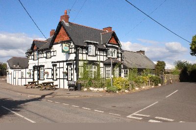 SOUTH EAST WALES - COUNTRY PUB and RESTAURANT ON THE M4 CORRIDOR 