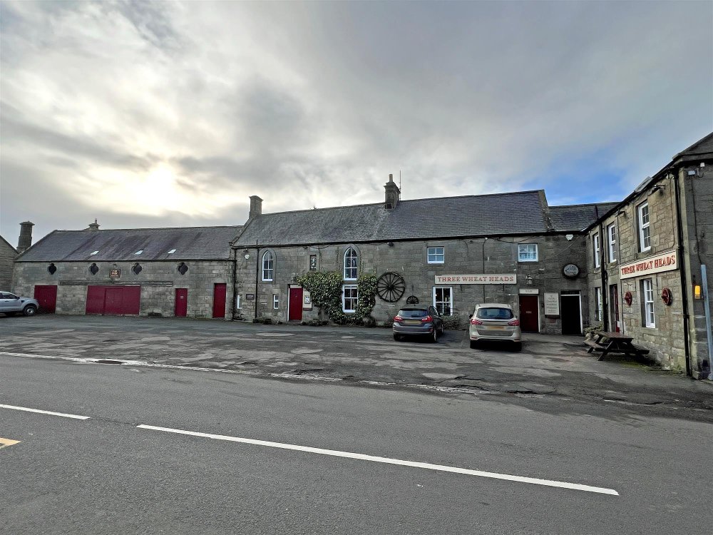 NORTHUMBERLAND - VILLAGE PUB