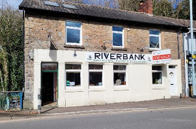 SWANSEA VALLEY - TOWN CENTRE RIVERSIDE RESTAURANT 