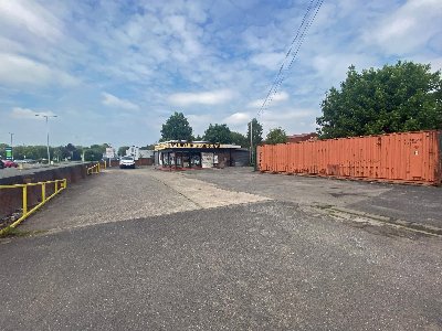 FLINTSHIRE - APPROXIMATELY 0.30 ACRES OF LAND – MAIN ROAD DEVELOPMENT OPPORTUNITY